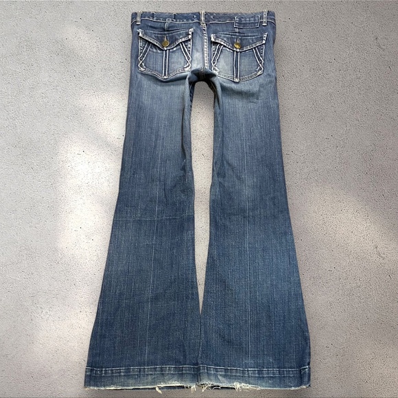 Gap “Limited Edition” Low Rise Bootcut Jeans - Picture 1 of 7